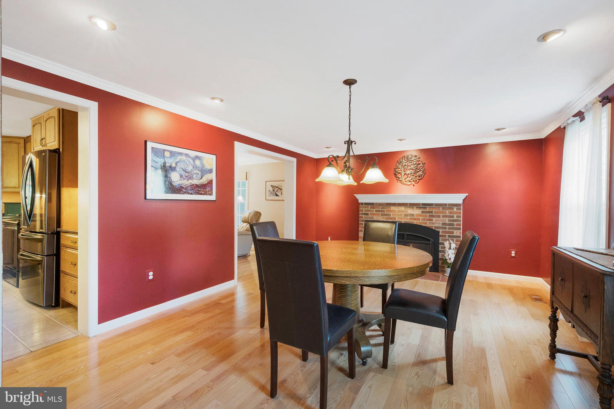 126 Claiborne Road Edgewater, MD 21037 - Photo 6 of 49 Gallery Image 6