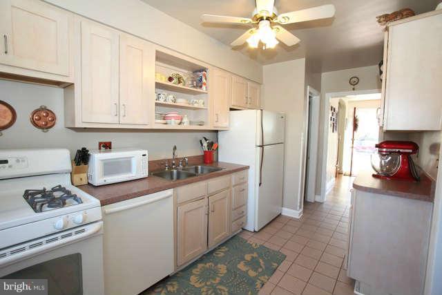 126 Murdock Road Baltimore, MD 21212 - Photo 9 of 28 Kitchen