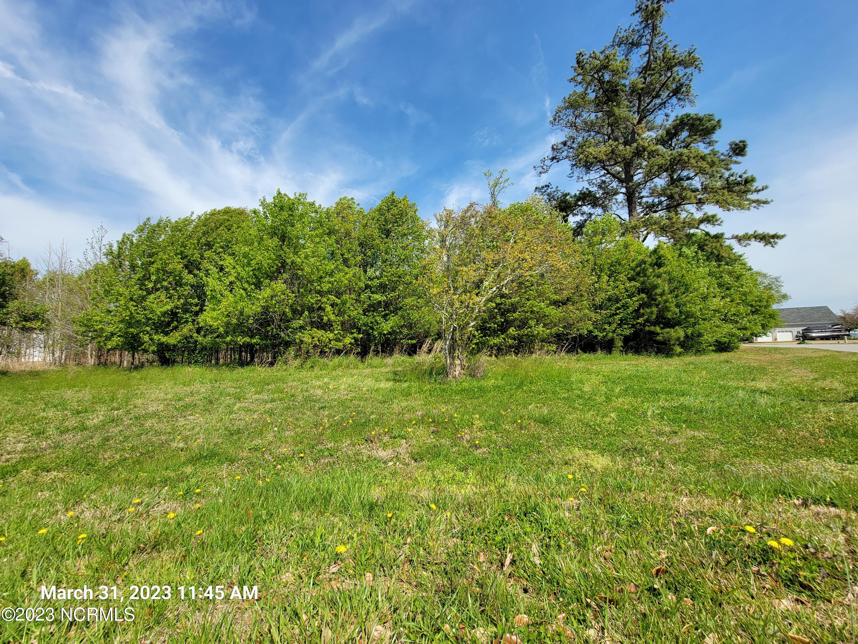 72 Small Drive Elizabeth City, NC 27909 - Photo 4 of 11 20230331_114536