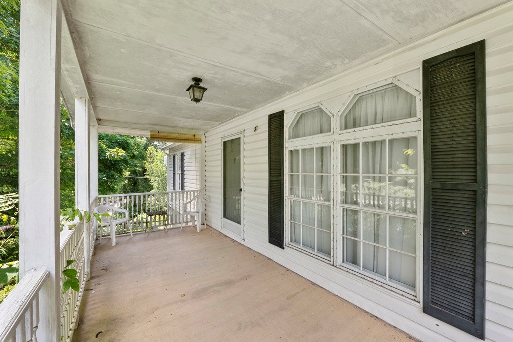2257 Julia Simpkins Road Hiwassee, VA 24347 - Photo 28 of 31 Gallery Image 28
