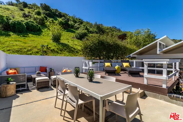$1,299,000 | 8554 Day Street, Sunland, CA 91040