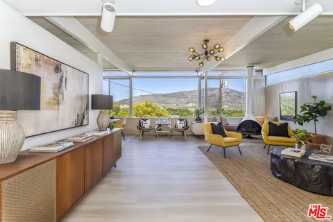 $1,369,000 | 8554 Day Street, Sunland, CA 91040