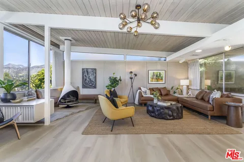 $1,369,000 | 8554 Day Street, Sunland, CA 91040