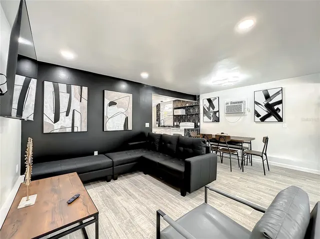 $2,500 | Undisclosed Address, Orlando, FL 32806