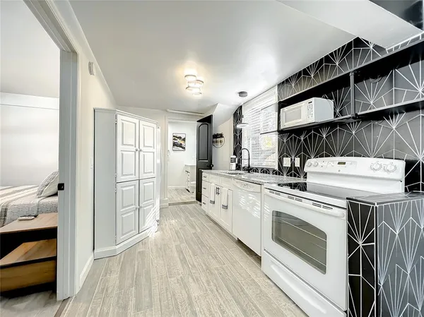 $2,850 | Undisclosed Address, Orlando, FL 32806