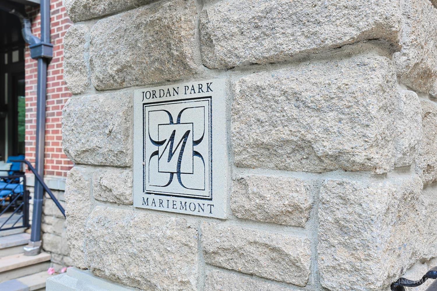 3942 Miami Road, Unit 203 Cincinnati, OH 45227 - Photo 4 of 39 Gallery Image 4