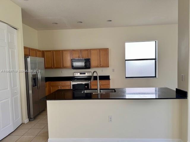 9371 Southwest 37th Court Miramar, FL 33025 - Photo 3 of 24