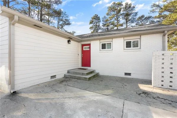 $2,800 | 2026 Harwinor Road Southeast, Smyrna, GA 30082