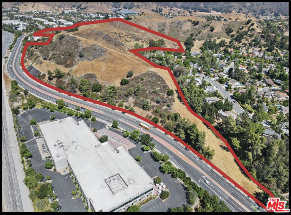 27300 Agoura Road Calabasas, CA 91301 - Photo 2 of 23