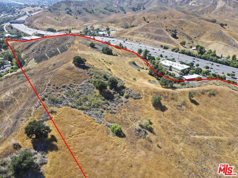 27300 Agoura Road Calabasas, CA 91301 - Photo 6 of 23