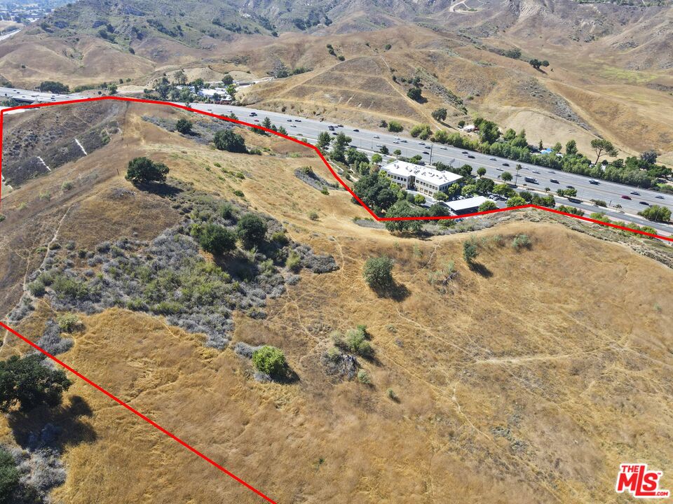 27300 Agoura Road Calabasas, CA 91301 - Photo 7 of 23