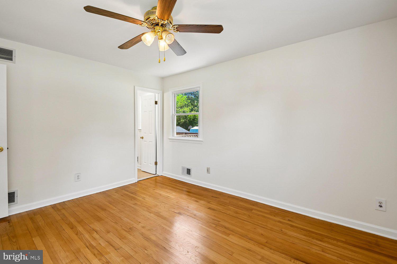 7879 Elizabeth Road Pasadena, MD 21122 - Photo 21 of 36 Primary Bedroom