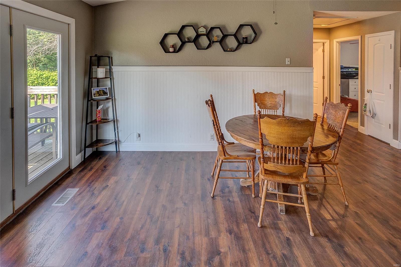 309 Arrowhead Drive Troy, IL 62294 - Photo 11 of 37