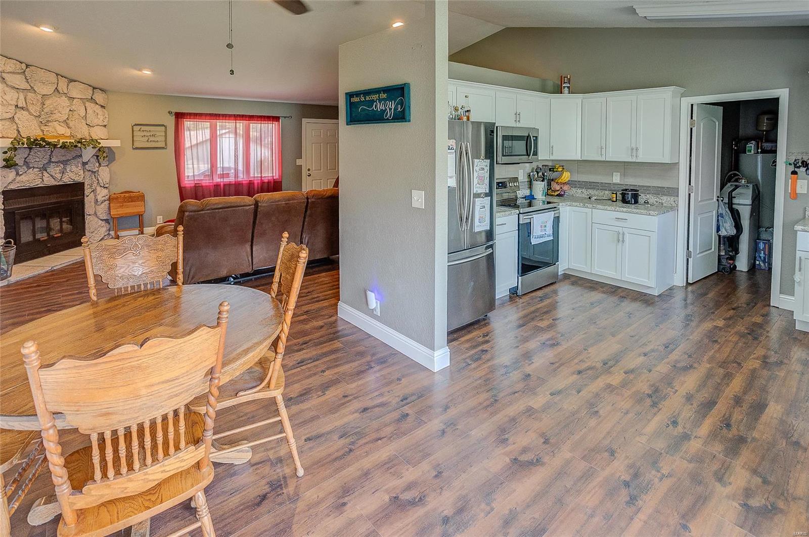 309 Arrowhead Drive Troy, IL 62294 - Photo 13 of 37