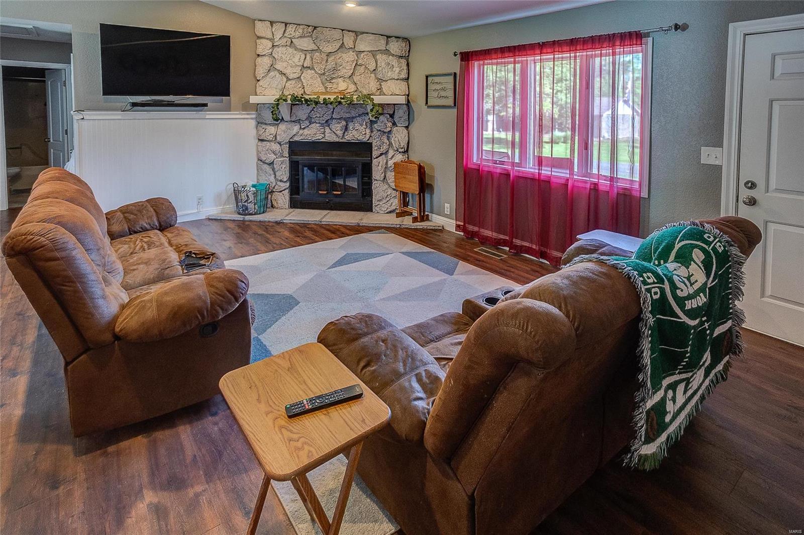 309 Arrowhead Drive Troy, IL 62294 - Photo 6 of 37