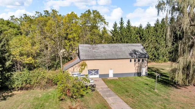 $369,900 | 4920 Slayton Road, Jackson, MI 49201