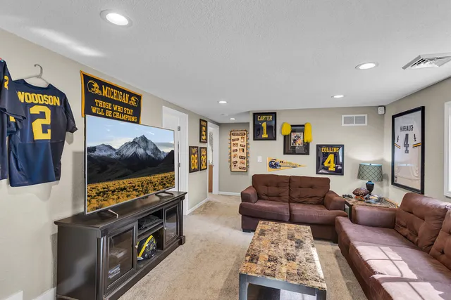 $369,900 | 4920 Slayton Road, Jackson, MI 49201