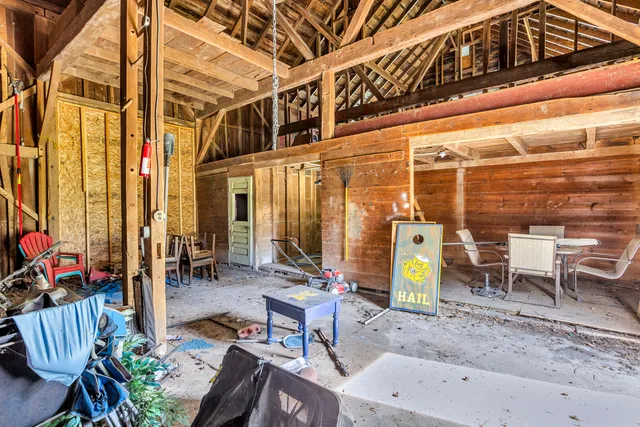 $369,900 | 4920 Slayton Road, Jackson, MI 49201