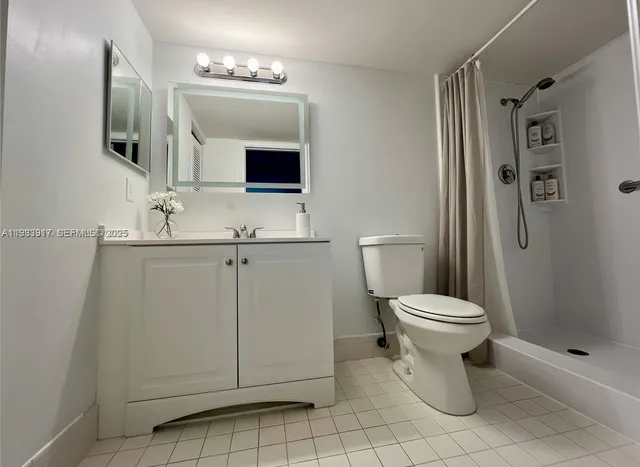 $1,900 | 801 Southwest 133rd Terrace, Unit 317K, Pembroke Pines, FL 33027