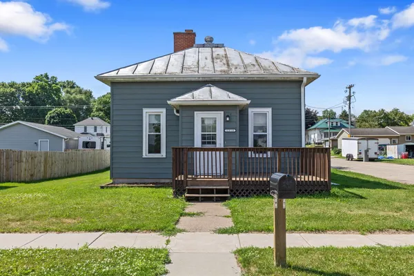 $189,000 | 1215 Bangor Street, Bangor, WI 54614