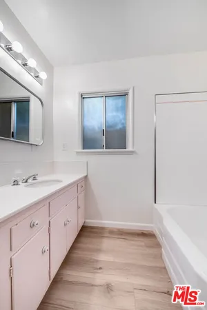 $1,075,000 | 16851 Weddington Street, Encino, CA 91436