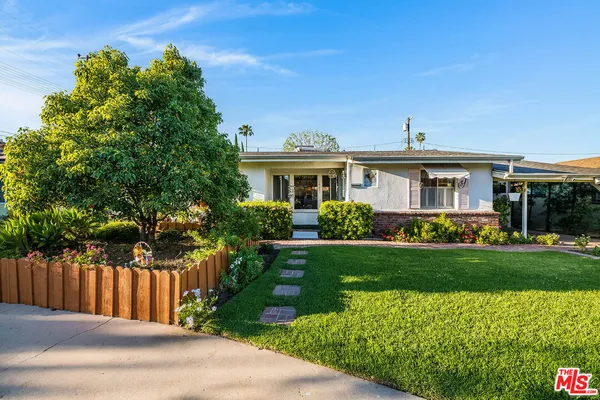 $1,075,000 | 16851 Weddington Street, Encino, CA 91436