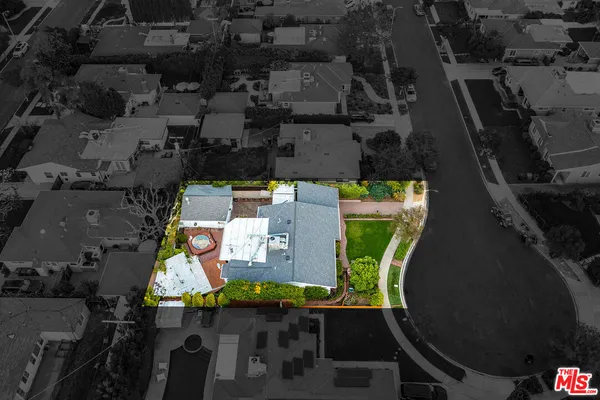 $1,075,000 | 16851 Weddington Street, Encino, CA 91436