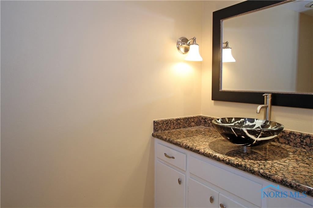 7020 Hickory Ridge Road Sylvania, OH 43560 - Photo 7 of 36 Gallery Image 7