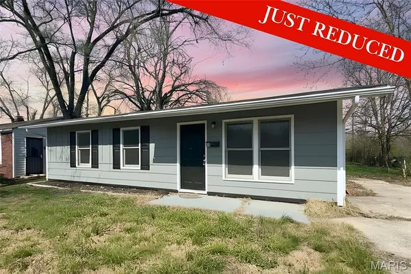 $99,500 | 44 East Adams Drive, Cahokia, IL 62206