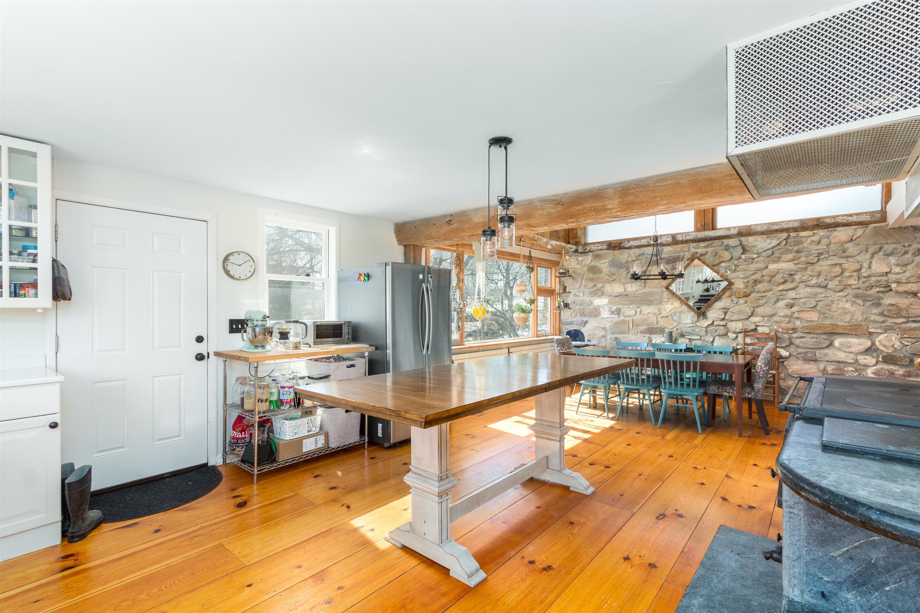 4003 Greenbush Road Charlotte, VT 05445 - Photo 7 of 40 Gallery Image 7
