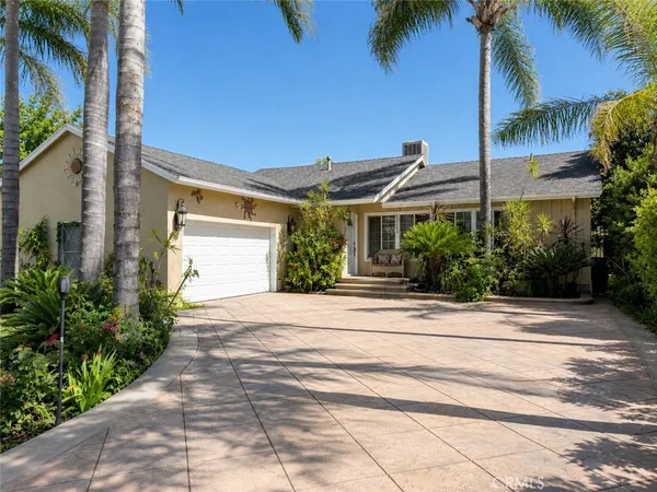 $899,999 | 20608 Valerio Street, Winnetka, CA 91306