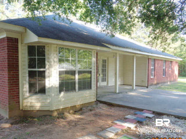 173 Edgewood Court Atmore, AL 36502 - Photo 2 of 36 Gallery Image 2