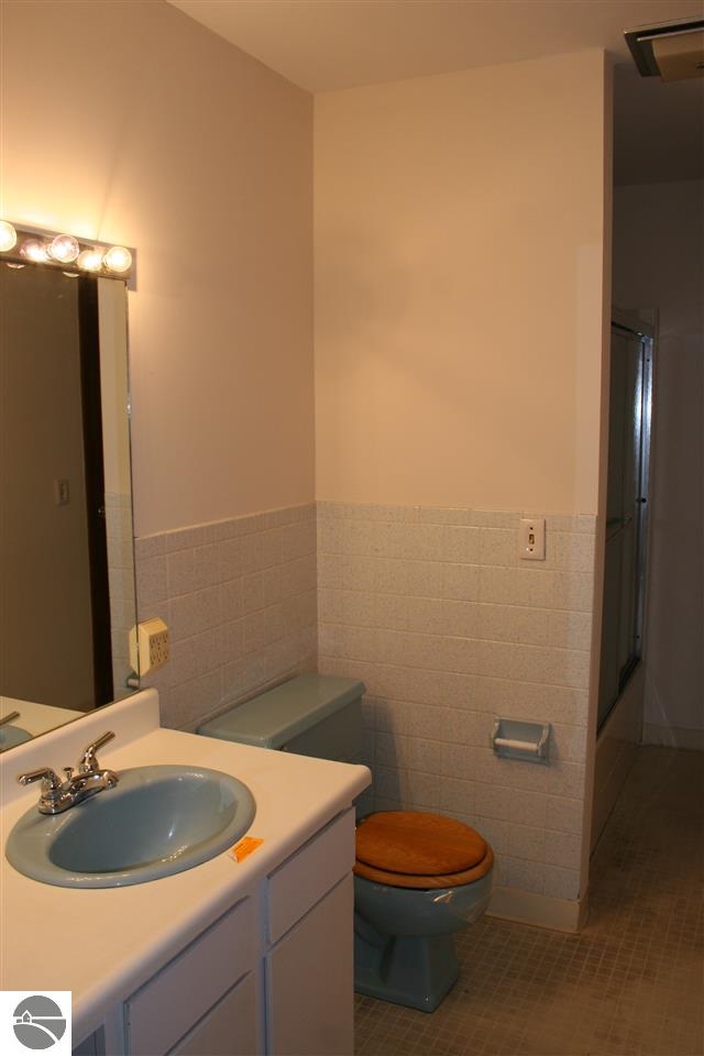 10683 Center Road Traverse City, MI 49686 - Photo 24 of 43 1779421-23.JPG