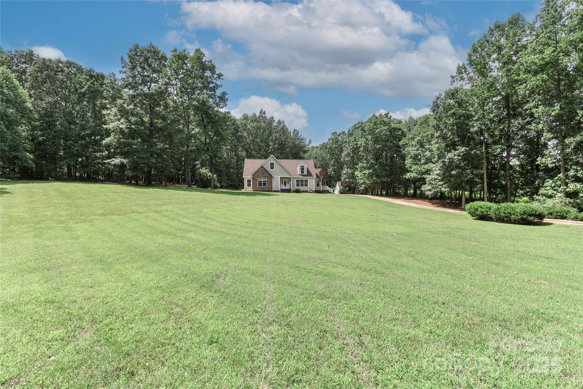 5890 Alley Road Catawba, NC 28609 - Photo 4 of 47 Gallery Image 4
