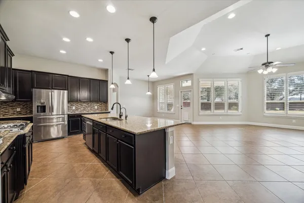 $3,400 | 5902 Chatham Cove, Missouri City, TX 77459