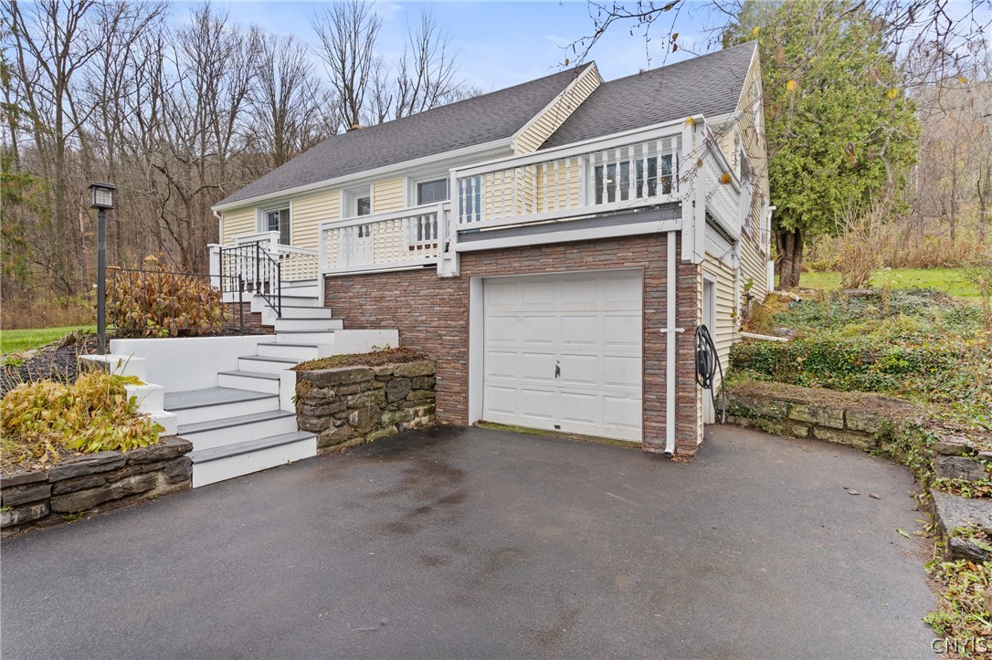 3860 South St Road Marcellus, NY 13108 - Photo 5 of 39