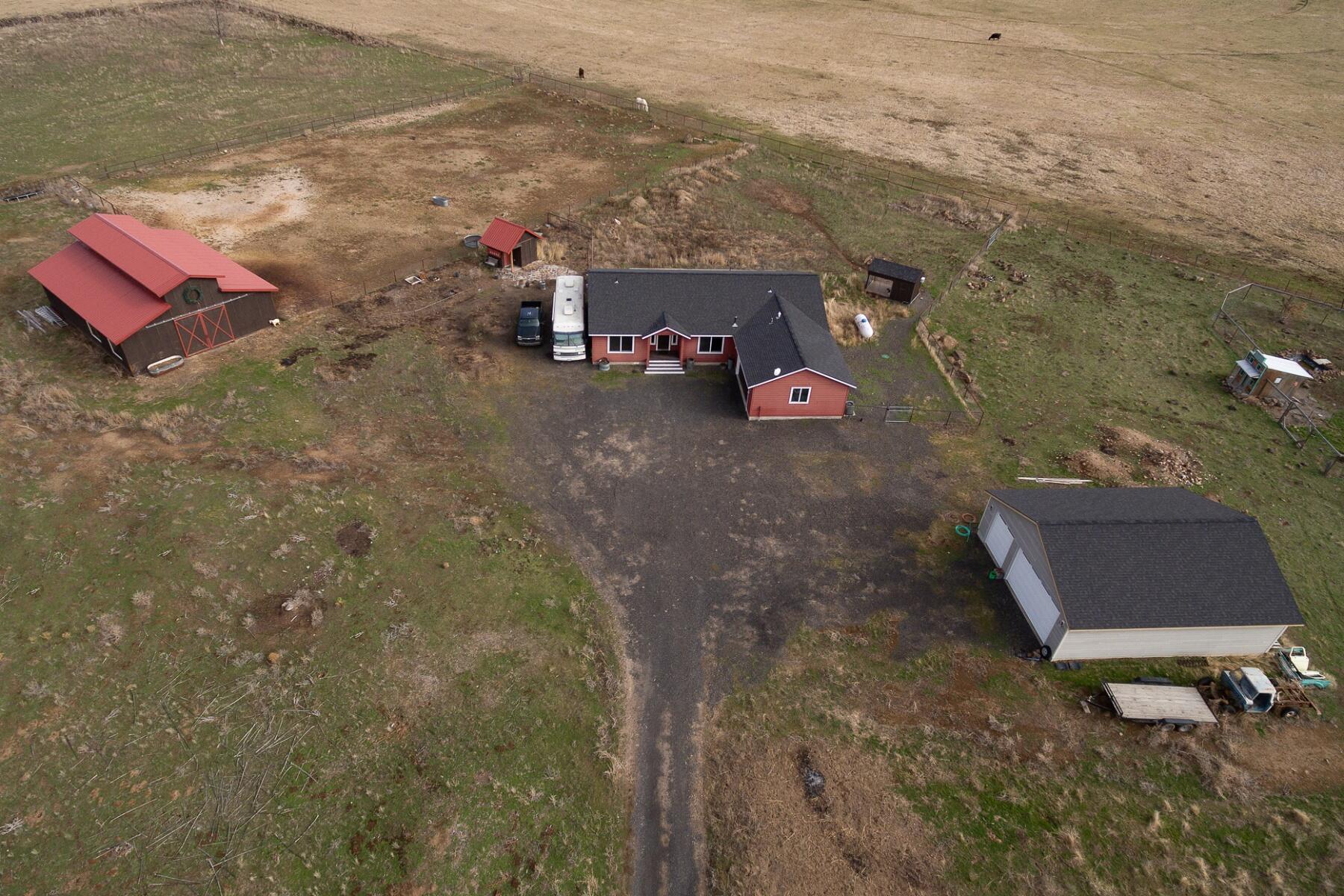 10223 Southwest Houston Lake Road Powell Butte, OR 97753 - Photo 39 of 41 batch_39