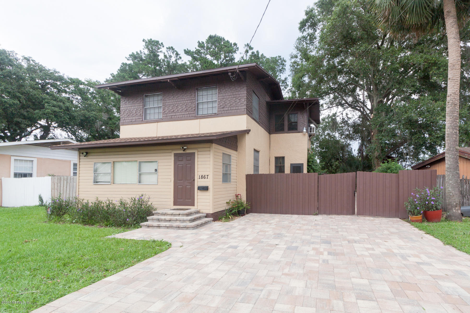 1867 Dean Road Jacksonville, FL 32216 - Photo 4 of 38 Front View 3