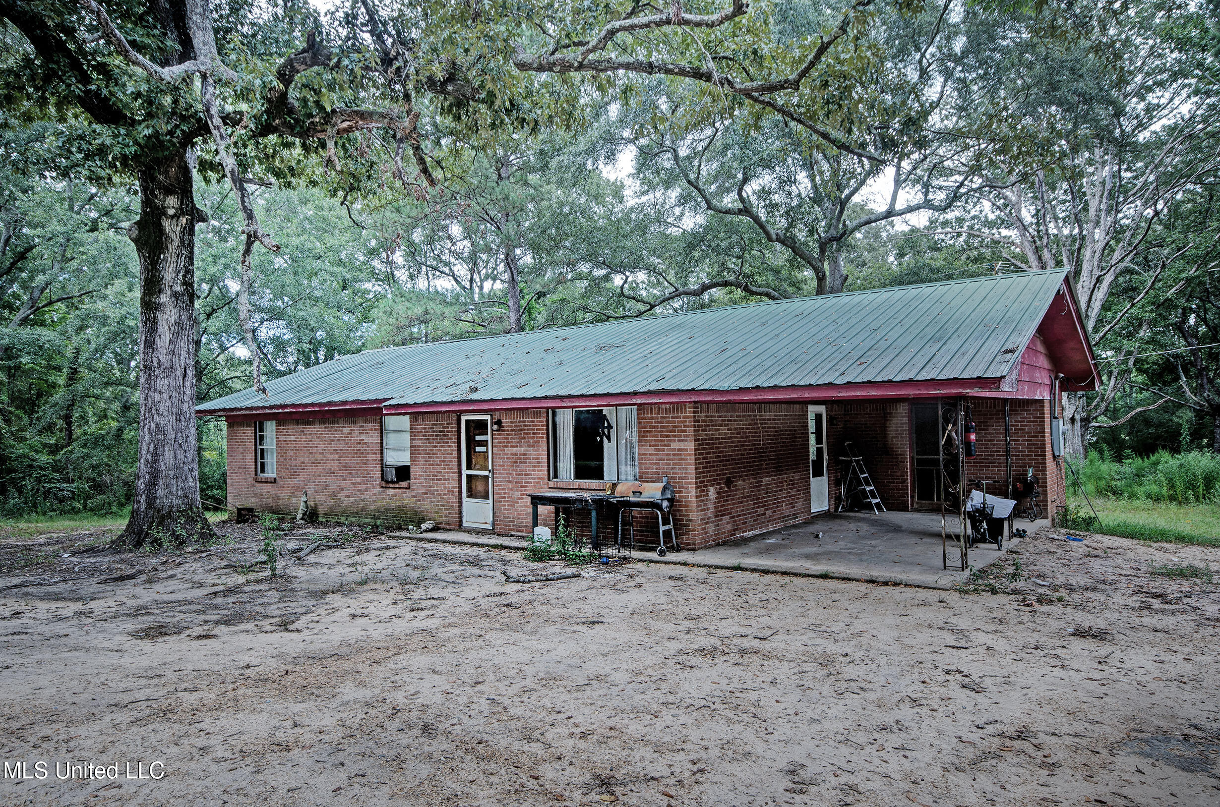 152 Dewitt Flynt Road Mendenhall, MS 39114 - Photo 3 of 20 IMGP8942_3_4