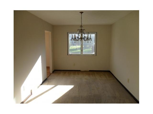 97 Yorkshire Road Delaware, OH 43015 - Photo 4 of 10 Gallery Image 4