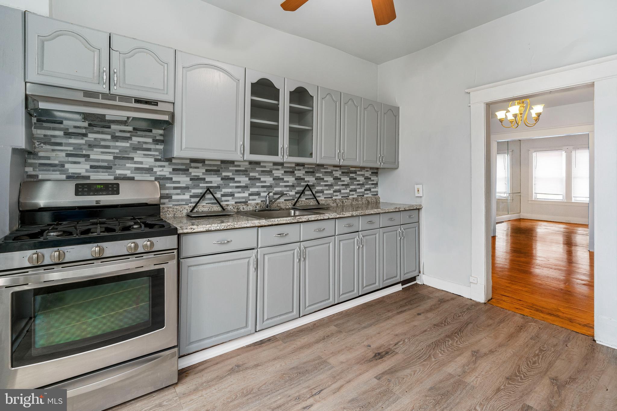 4610 Belair Road Baltimore, MD 21206 - Photo 9 of 28 Tile Backsplash