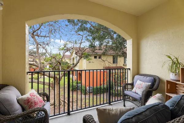 $280,000 | 42 Southeast Sedona Circle, Unit 201, Stuart, FL 34994