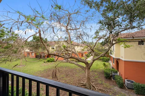 $280,000 | 42 Southeast Sedona Circle, Unit 201, Stuart, FL 34994