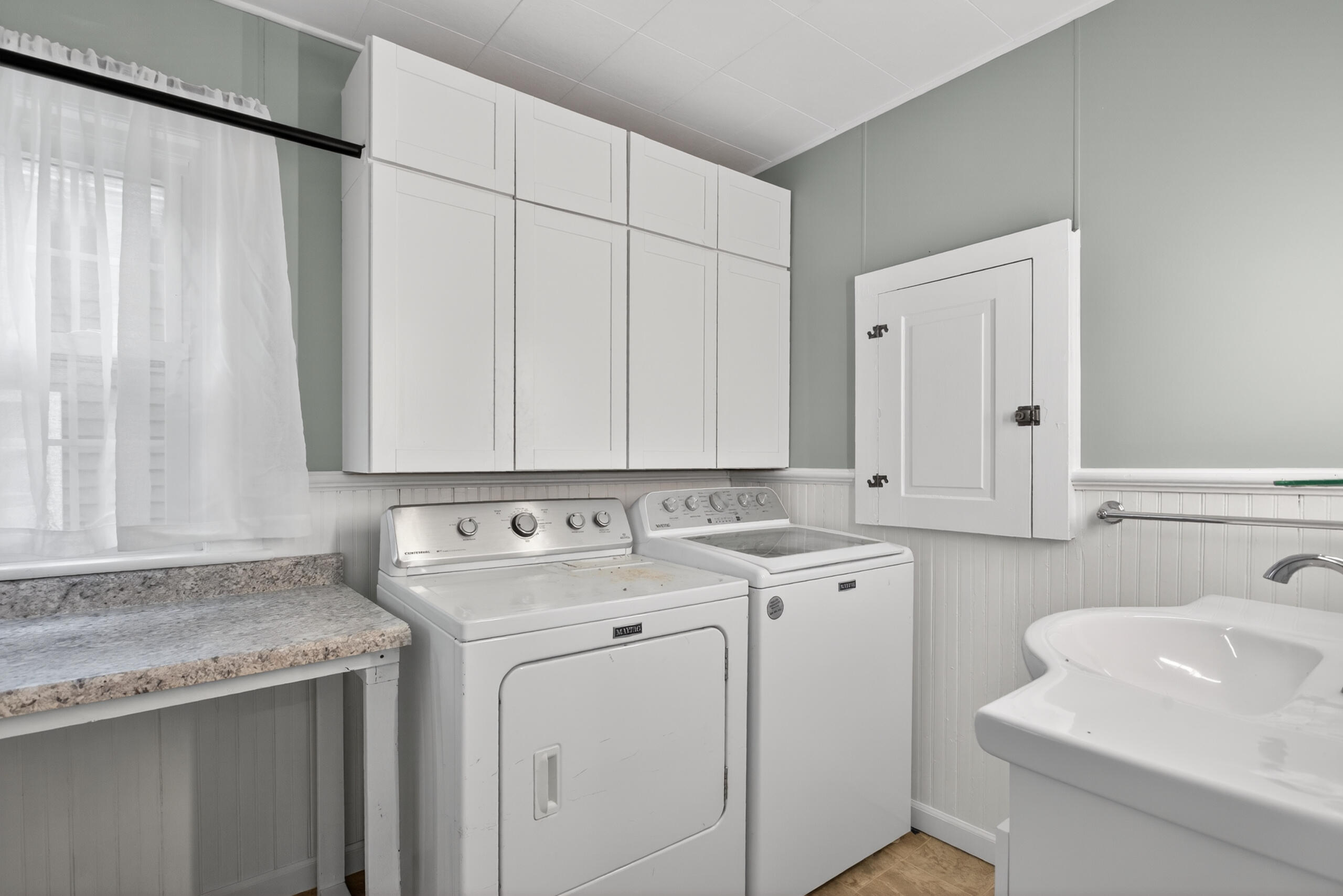 228 Chicago Street Brooklyn, MI 49230 - Photo 31 of 68 031_0N0A9024