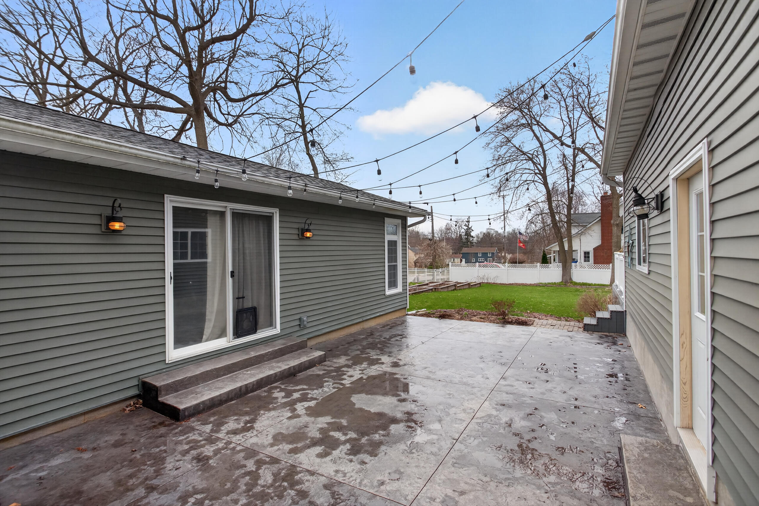 228 Chicago Street Brooklyn, MI 49230 - Photo 8 of 68 011_0N0A8964