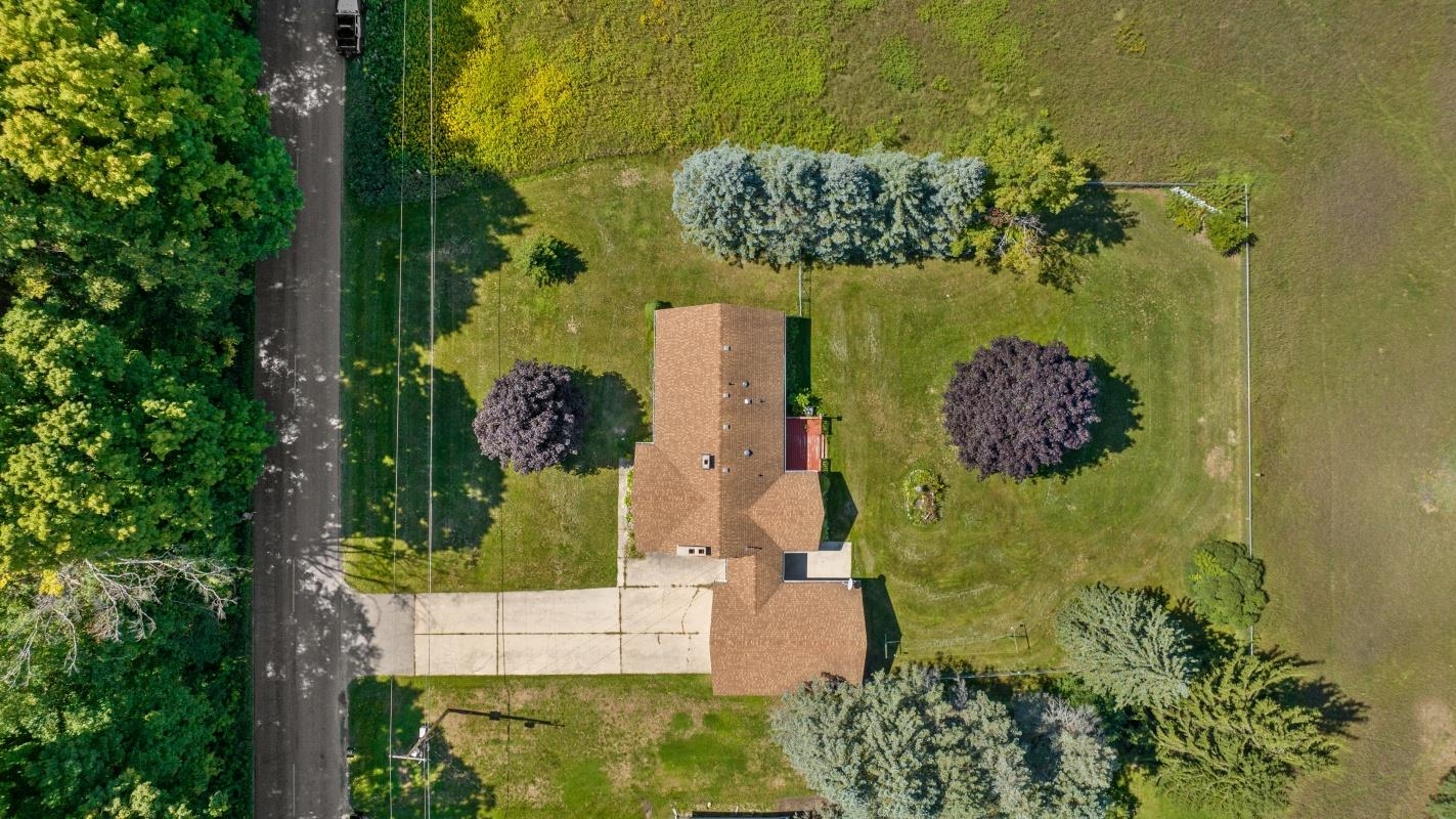 10169 36 1/2 Road Cadillac, MI 49601 - Photo 5 of 32