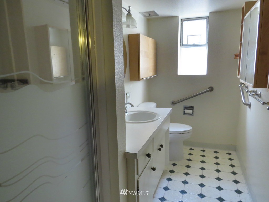 9021 Ridgeview Circle West University Place, WA 98466 - Photo 19 of 25 Gallery Image 19