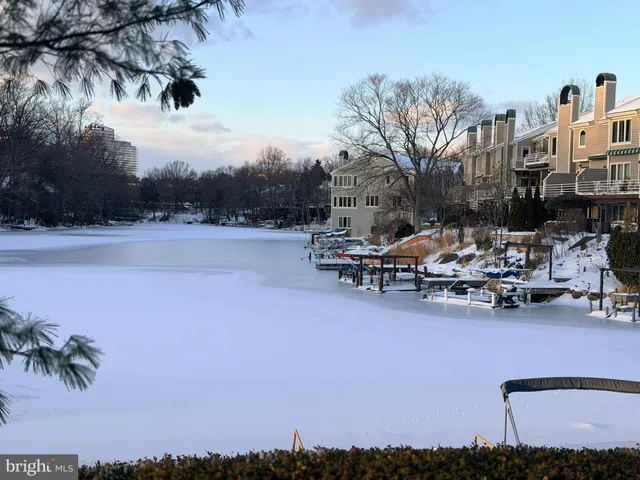 $3,300 | 11292 Harbor Court, Unit 1292, Reston, VA 20191