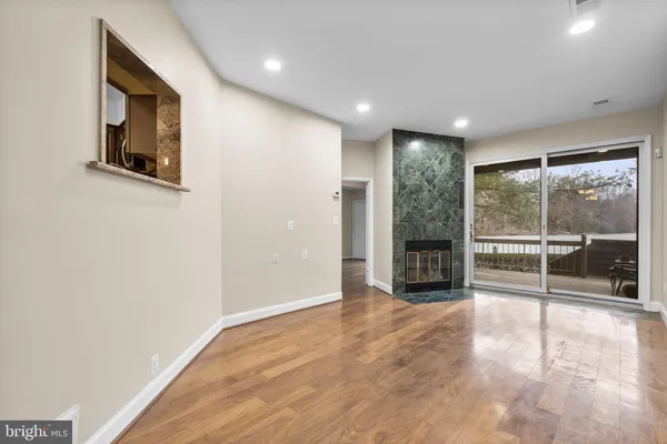 $3,300 | 11292 Harbor Court, Unit 1292, Reston, VA 20191