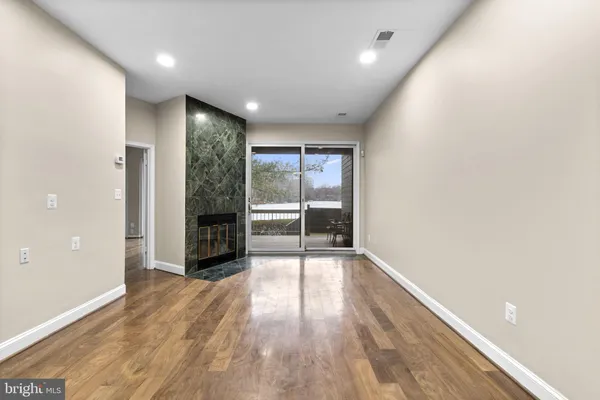 $3,300 | 11292 Harbor Court, Unit 1292, Reston, VA 20191
